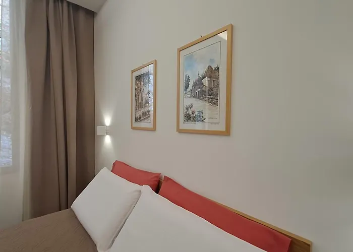 Mare E Mura * Cefalù